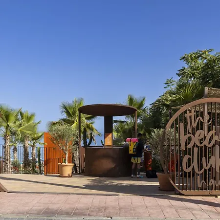 Daire Luxury With Garden In Higueron *