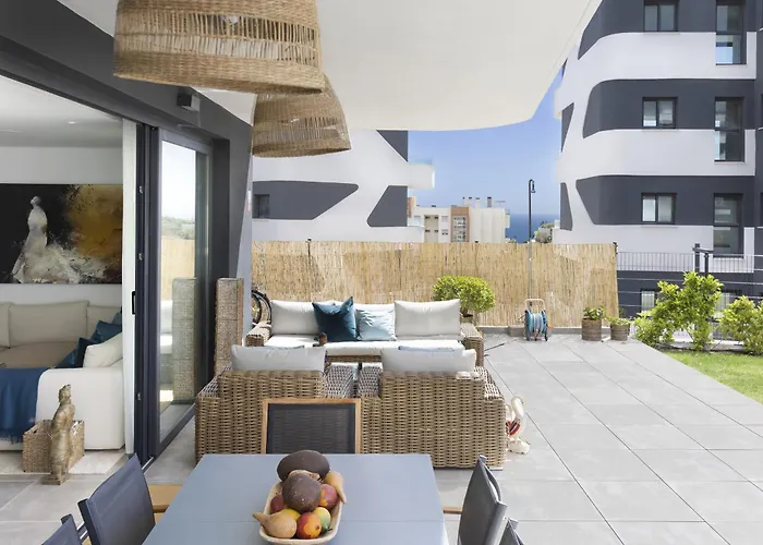 Luxury With Garden In Higueron アパート フエンヒロラ