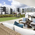 Апартаменти Luxury With Garden In Higueron Фуенхірола