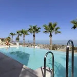 Luxury With Garden In Higueron Апартаменти *