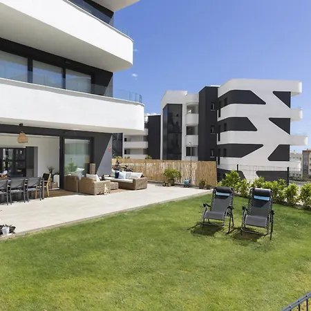 Luxury With Garden In Higueron * Fuengirola