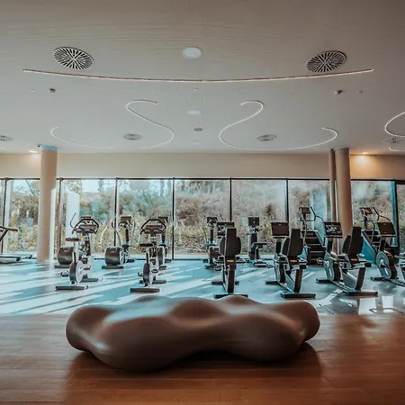 Luxury With Garden In Higueron Fuengirola