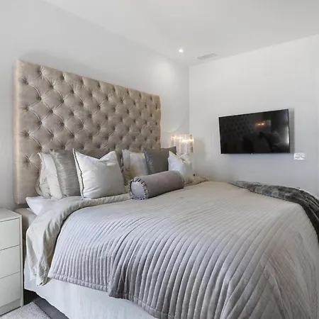 Luxury With Garden In Higueron Apartment Fuengirola
