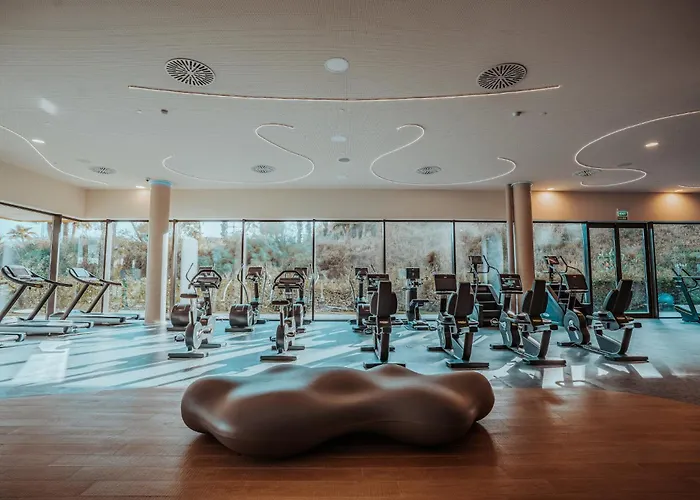 Luxury With Garden In Higueron Fuengirola