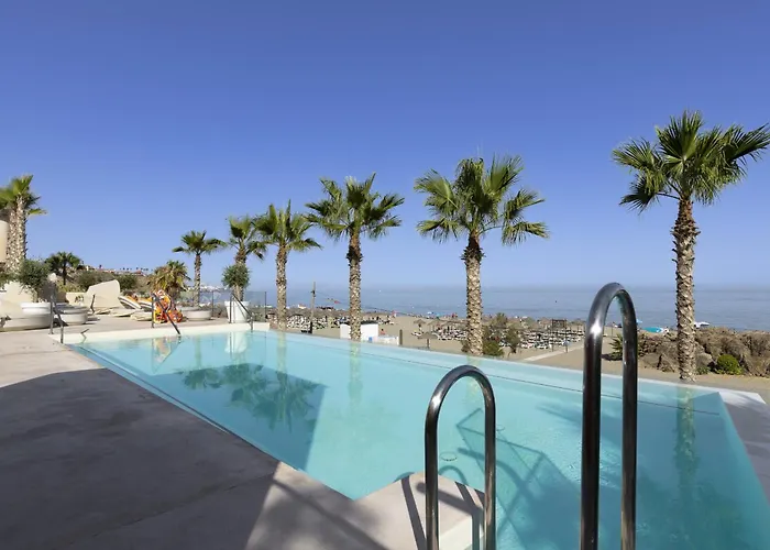 Luxury With Garden In Higueron Daire *