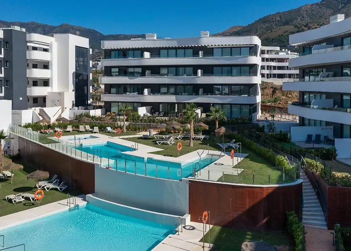 Apartment Luxury With Garden In Higueron